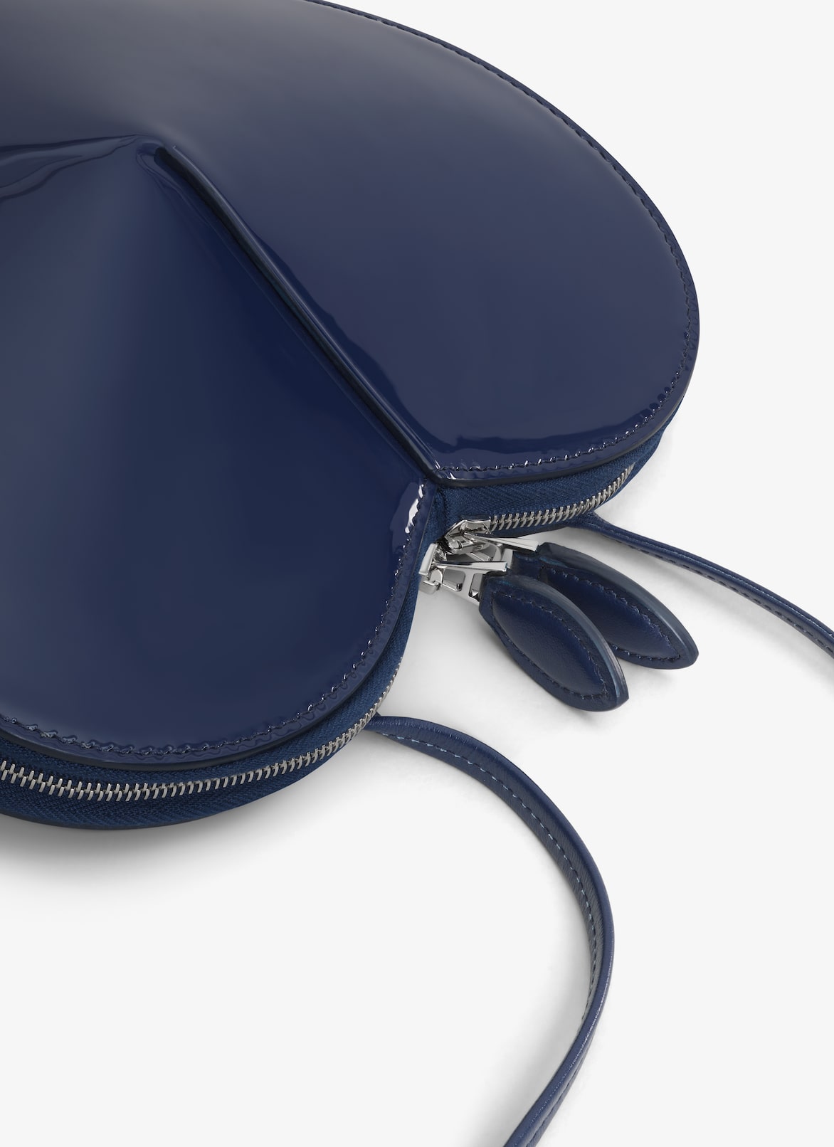 LE CŒUR BAG IN CALFSKIN ALAÏA DARK BLUE LE CŒUR BAG IN CALFSKIN